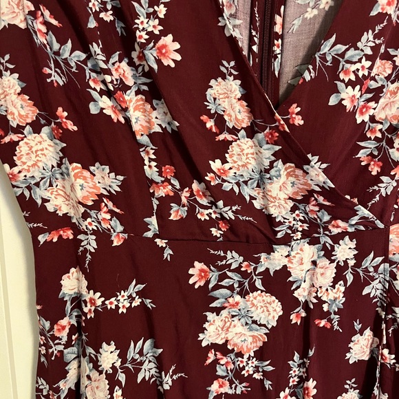 Forever 21 Floral Romper - Picture 3 of 4